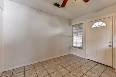 212 Danna Lane, Houston, TX 77009 - Photo 13