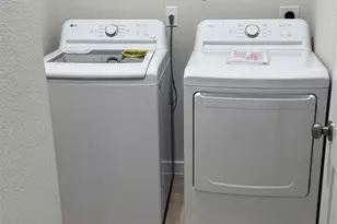 2978 Pk Hl Ln, Stafford, TX 77477 - Photo 17