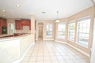 5926 Solar Point Ln, Houston, TX 77041 - Photo 9