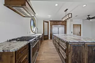 11707 Edgewater Ct, Montgomery, TX 77356 - Photo 17