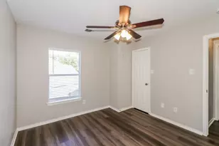 9510 Wakefield Village Dr, Houston, TX 77095 - Photo 15