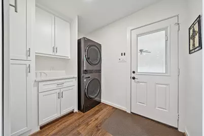 6422 Waltway Drive, Houston, TX 77008 - Photo 21