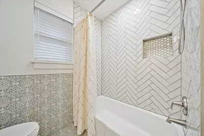 6422 Waltway Drive, Houston, TX 77008 - Photo 19