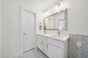 6422 Waltway Dr, Houston, TX 77008 - Photo 15