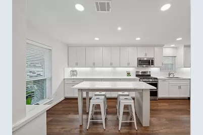 6422 Waltway Drive, Houston, TX 77008 - Photo 5