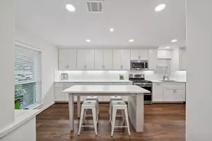 6422 Waltway Dr, Houston, TX 77008 - Photo 5