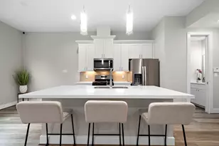 8402 Curry Rd, Houston, TX 77093 - Photo 21