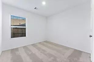 318 Hbr Bnd Ct, Willis, TX 77378 - Photo 11
