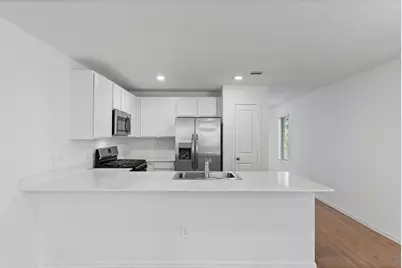 318 Harbor Bend Court, Willis, TX 77378 - Photo 21