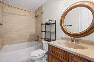 9735 Coyote Creek Dr, Houston, TX 77095 - Photo 21