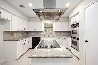 12810 Forest Meadow Drive, Cypress, TX 77429 - Photo 9