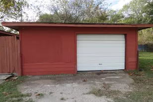 136 Campbell Rd, Winnie, TX 77665 - Photo 19