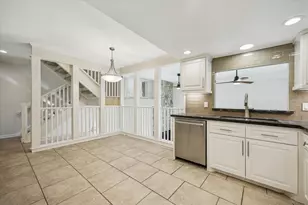 4706 Post Oak Timber Dr, Houston, TX 77056 - Photo 11