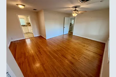 2106 Woodcrest Drive, Houston, TX 77018 - Photo 5
