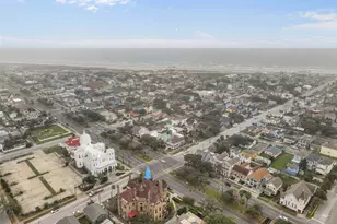 1403 Broadway, Galveston, TX 77550 - Photo 49