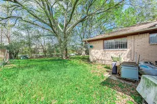 5011 Brisbane Dr, Houston, TX 77048 - Photo 13