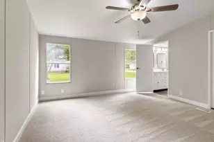 16323 Fawn Ridge Dr, Conroe, TX 77302 - Photo 11