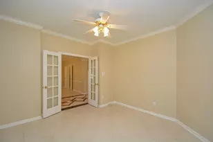 17415 Fountainview Cir, Sugar Land, TX 77479 - Photo 5