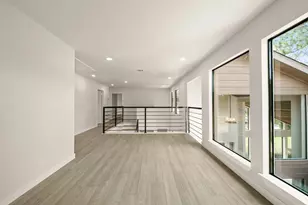 3010 Manila Ln, Houston, TX 77043 - Photo 13