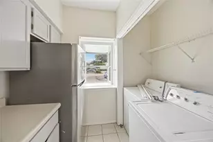 7589 Cambridge St, Houston, TX 77054 - Photo 9