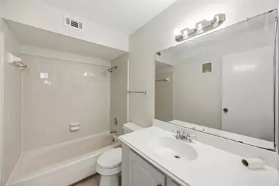 7589 Cambridge Street #B, Houston, TX 77054 - Photo 21