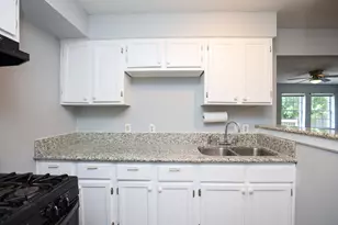 4039 Cornell St, Houston, TX 77022 - Photo 15