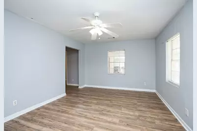 4039 Cornell Street, Houston, TX 77022 - Photo 5