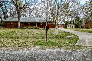 310 Marla Cir, Huntsville, TX 77320 - Photo 3