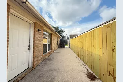 6035 Settlers Village Drive, Katy, TX 77449 - Photo 15