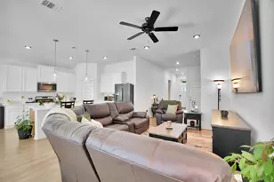 1908 Meridian Ct, Bryan, TX 77807 - Photo 11