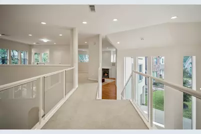863 Plainwood Drive, Houston, TX 77079 - Photo 39