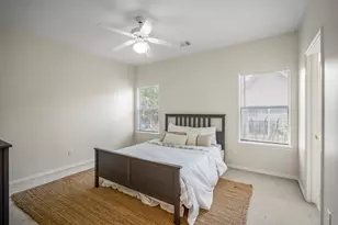 863 Plainwood Dr, Houston, TX 77079 - Photo 35