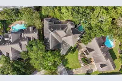 863 Plainwood Drive, Houston, TX 77079 - Photo 9