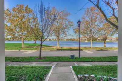 222 Breezy Way, The Woodlands, TX 77380 - Photo 3