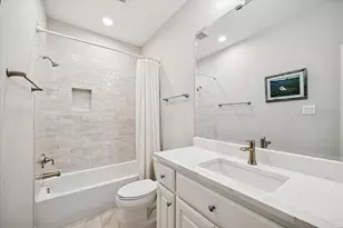 222 Breezy Way, The Woodlands, TX 77380 - Photo 9