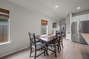 14346 High Hl Dr, Conroe, TX 77303 - Photo 9