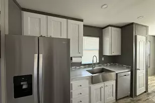 421 Bower Ln, Conroe, TX 77303 - Photo 7