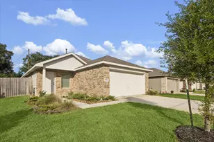328 Riverwood Village Ln, Sealy, TX 77474 - Photo 1