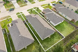 328 Riverwood Village Ln, Sealy, TX 77474 - Photo 15