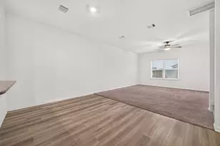 10830 Jowart Ct, Richmond, TX 77469 - Photo 5