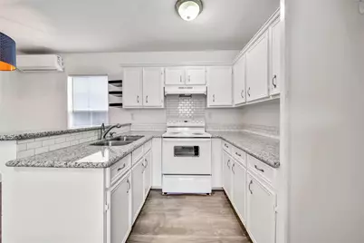 1710 Shelby Street #A, Houston, TX 77009 - Photo 5