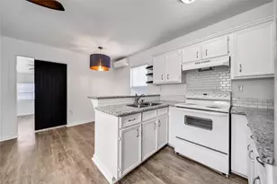 1710 Shelby St, Houston, TX 77009 - Photo 3