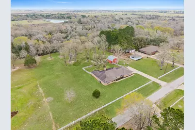 2919 Centerhill Circle, Bellville, TX 77418 - Photo 7