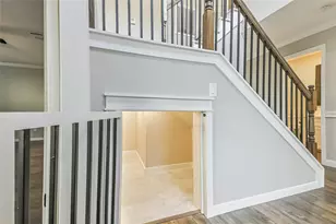 5115 Green Springs Dr, Houston, TX 77066 - Photo 7