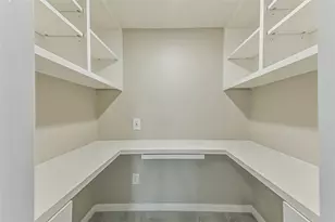 5115 Green Springs Dr, Houston, TX 77066 - Photo 9