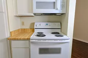 2011 Spenwick Dr, Houston, TX 77055 - Photo 7