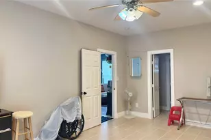 10538 Huntington View Dr, Houston, TX 77099 - Photo 11