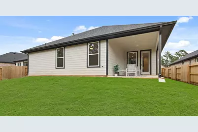 363 Springfield Terrace Drive, Conroe, TX 77304 - Photo 13