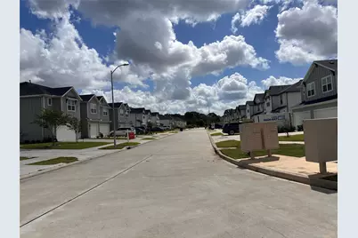 27958 Western Creek Court, Katy, TX 77494 - Photo 31