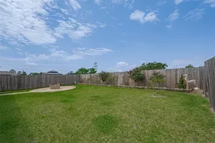 3923 Hawaiian Ct, Baytown, TX 77521 - Photo 35